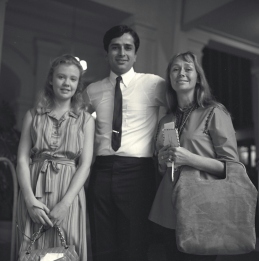 British actress Hayley Mills (L) and co-star Shashi Kappor (C) at the lobby of Raffles Hotel, Singapore. They are in SIngapore to shoot a film "Pretty Polly".